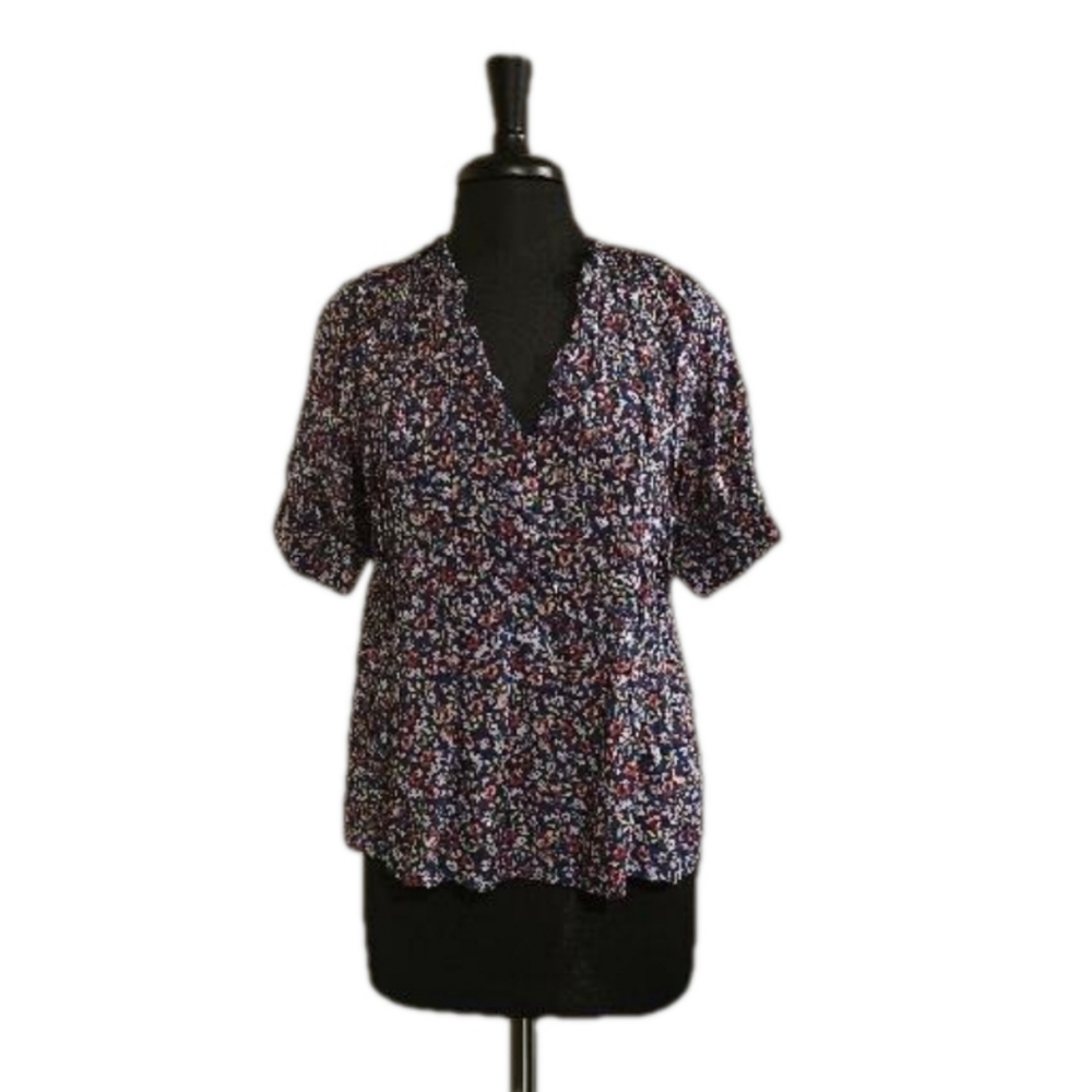 NWT coco + jaimeson Floral Top Size Small NWT